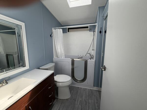 56 Greenview Drive a Winter Haven, FL Mobile or Manufactured Home for Sale